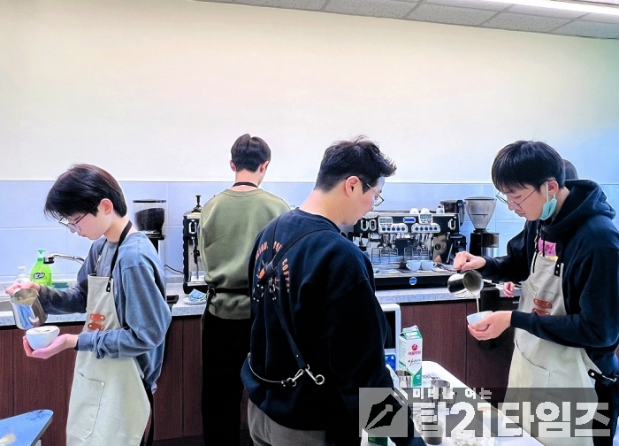 4440e35eaca8734702dbeebb2c3f5d09_1769993096_3286.jpg 4440e35eaca8734702dbeebb2c3f5d09_1769993096_3286.jpg